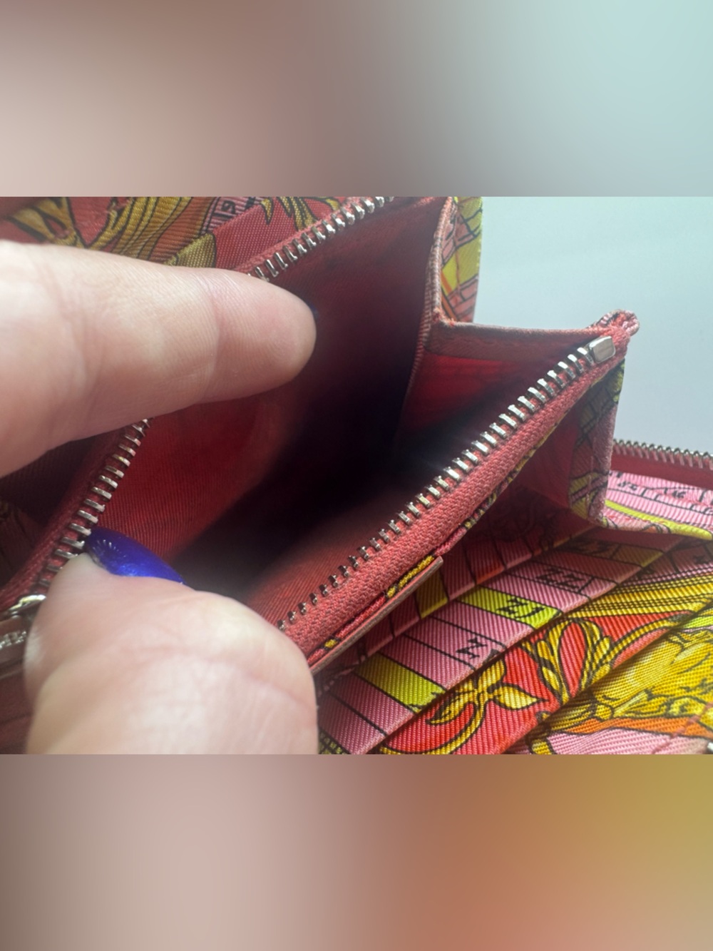 Hermès Silk’In Compact Wallet 2014 Red Silk Scarf Interior W Box Bag Authentic - Picture 12 of 13